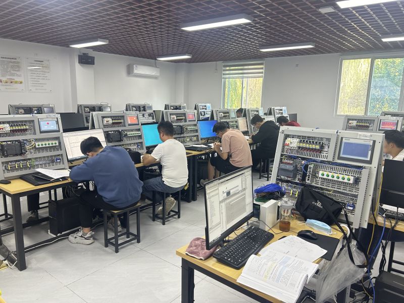 学员PLC编程200smart周测实拍